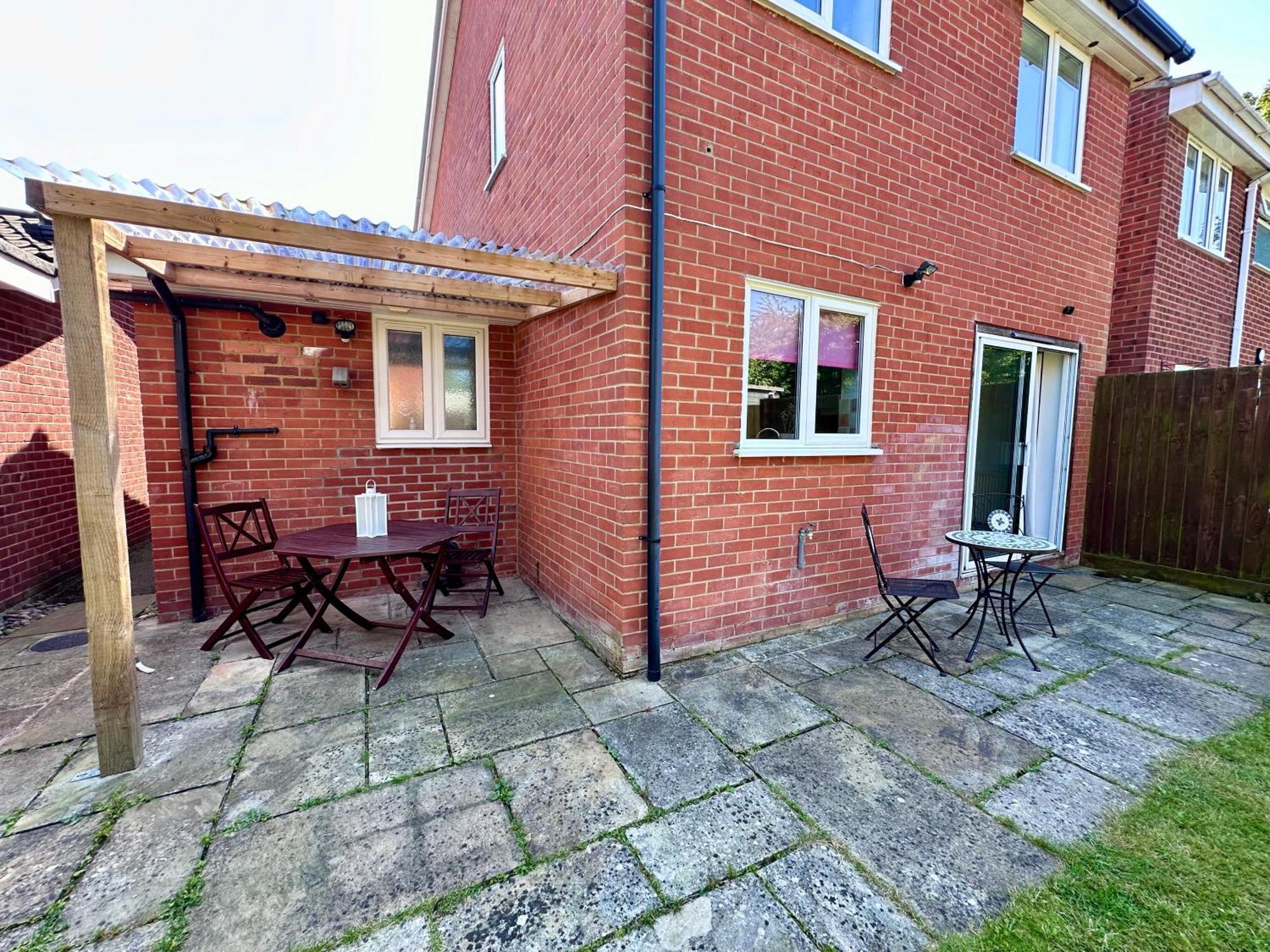Beautiful House In South Cambridge, 14-min Drive To The Centre, Free Parking, No Sofabeds, Sleeps 6 CBG