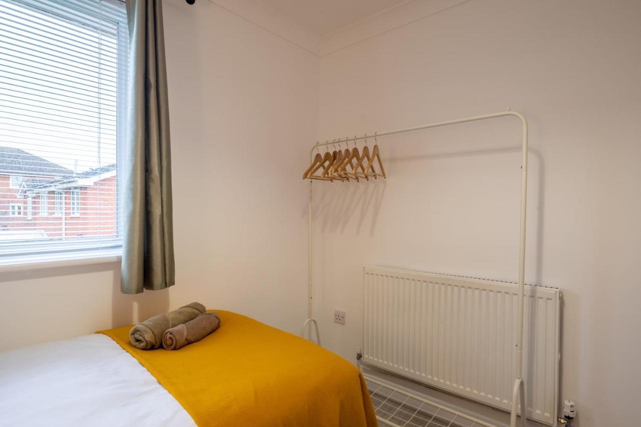 Beautiful House In South Cambridge, 14-min Drive To The Centre, Free Parking, No Sofabeds, Sleeps 6
