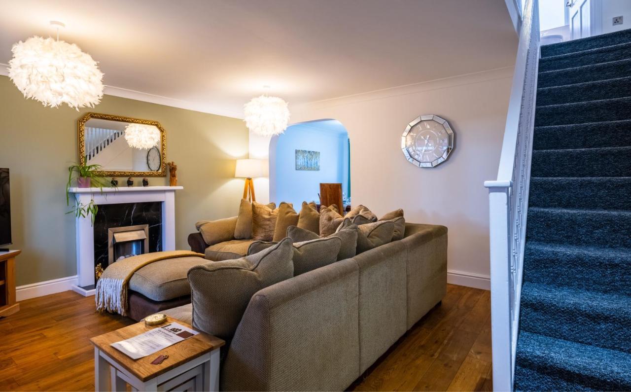 Holiday home Beautiful House In South Cambridge, 14-min Drive To The Centre, Free Parking, No Sofabeds, Sleeps 6 *